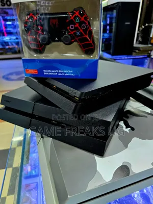 Ps4 Play Station 4 With 2 Pads