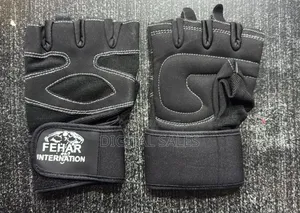 Gym Gloves in Black Colour