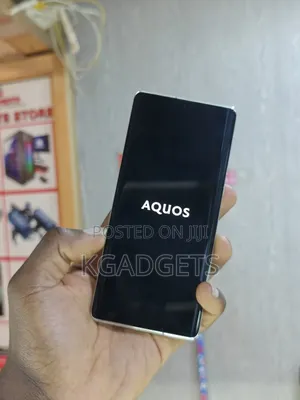 Sharp Aquos R6 128 GB Black