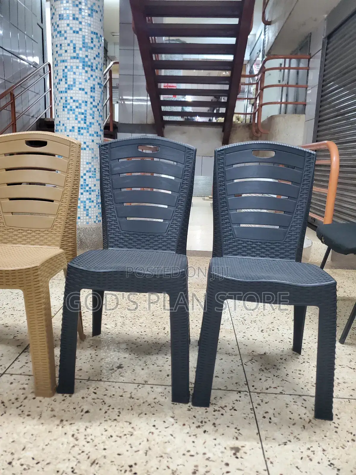 Black/Brown Hotel Plastic Chairs
