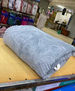 Quality Luxury Sofa Throw on Blankets