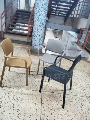 Hard Plastic Chairs Hard Plastic Chairs