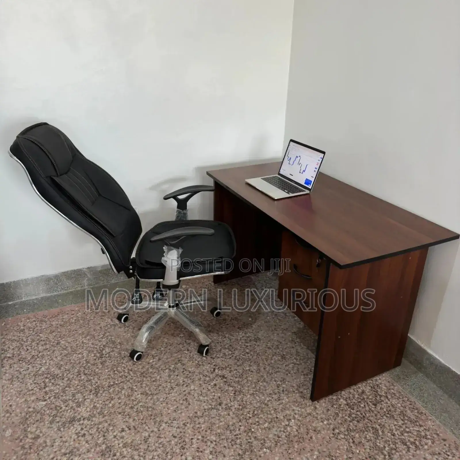 Office Table/Office Table/Brown Offices Tables/Tables Offics