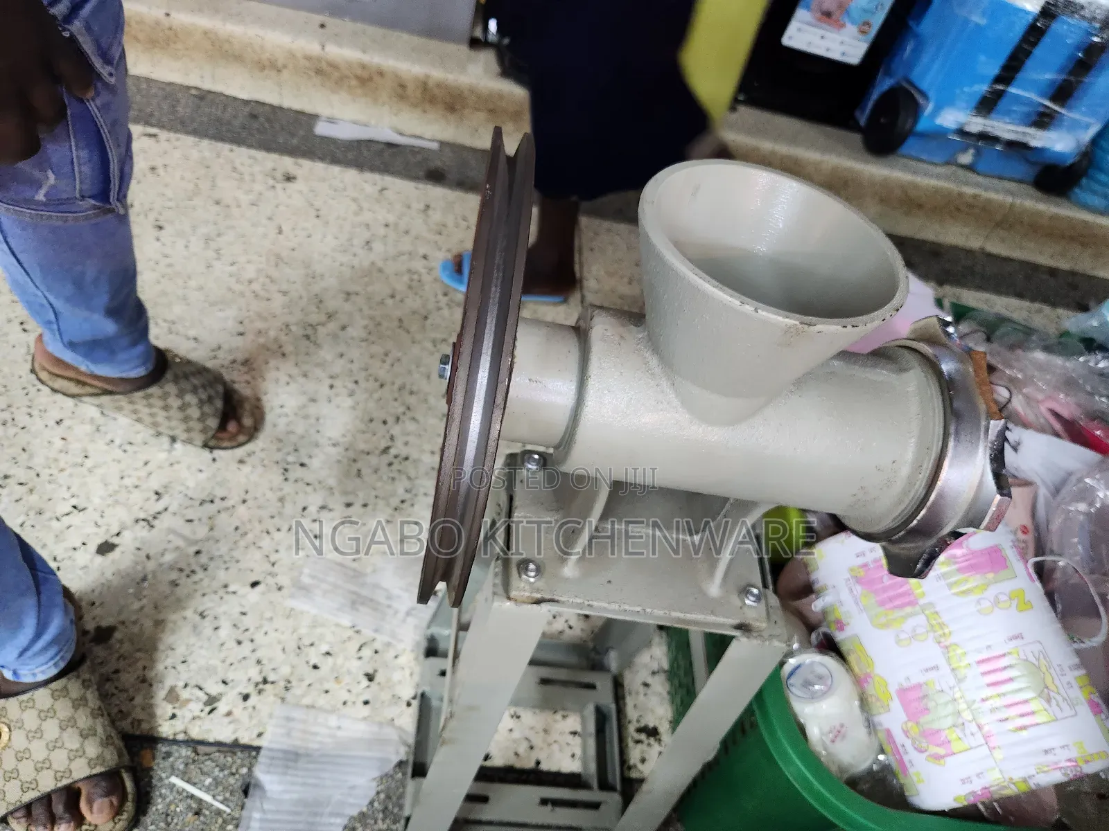 Meat Mincer With Stand