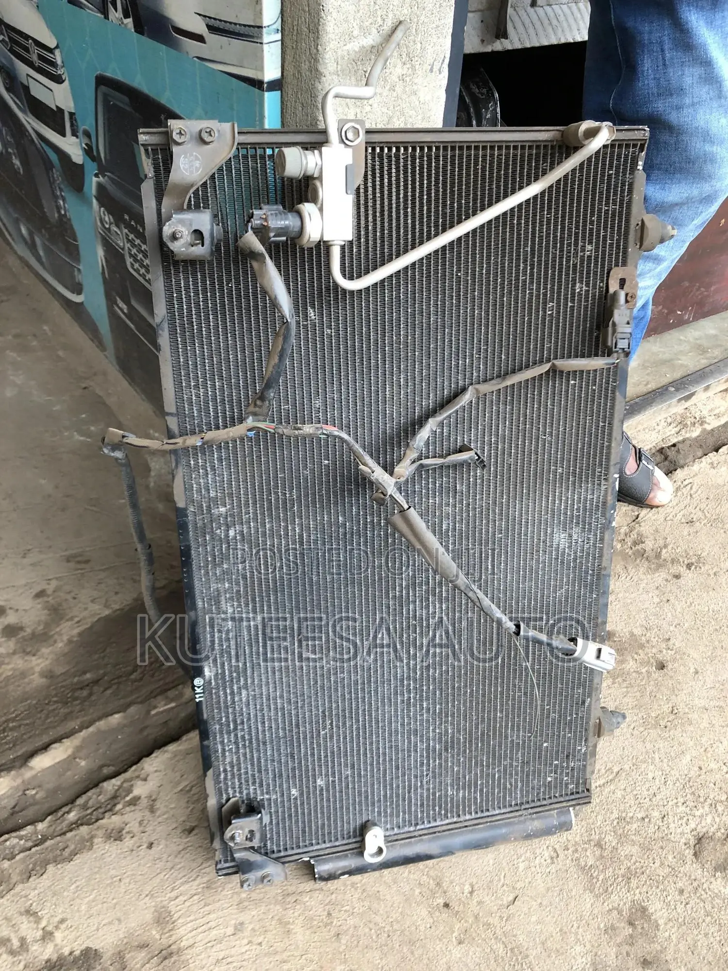 Wish 2003-2006 Ac Cooler