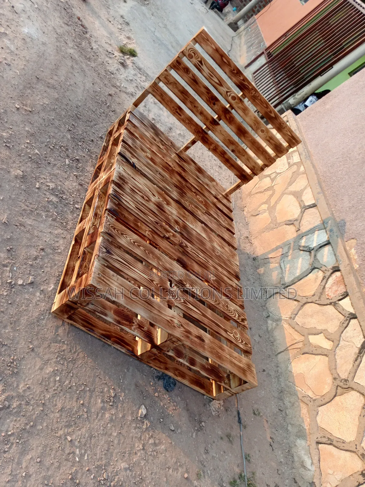 Pallet Bed