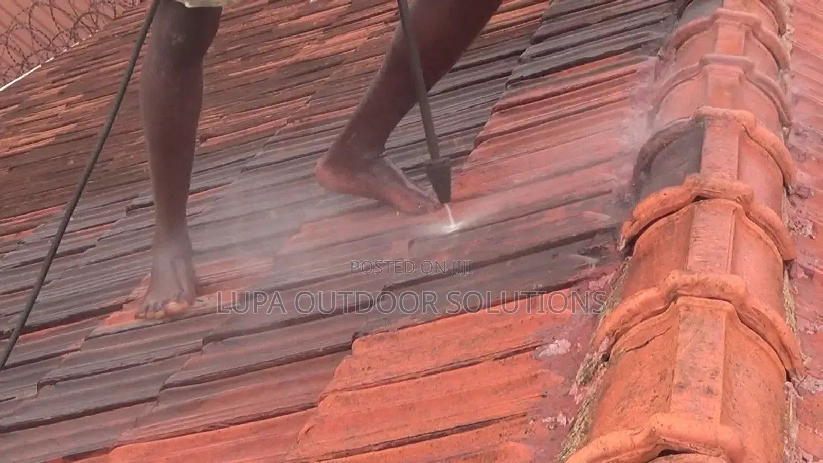 Rooftile Cleaning or Okwoza Amategula