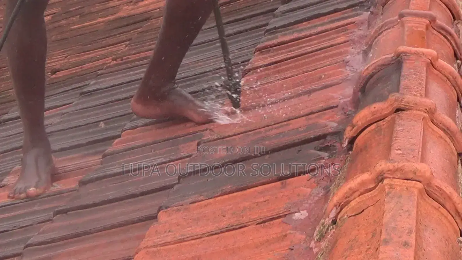 Rooftile Cleaning or Okwoza Amategula