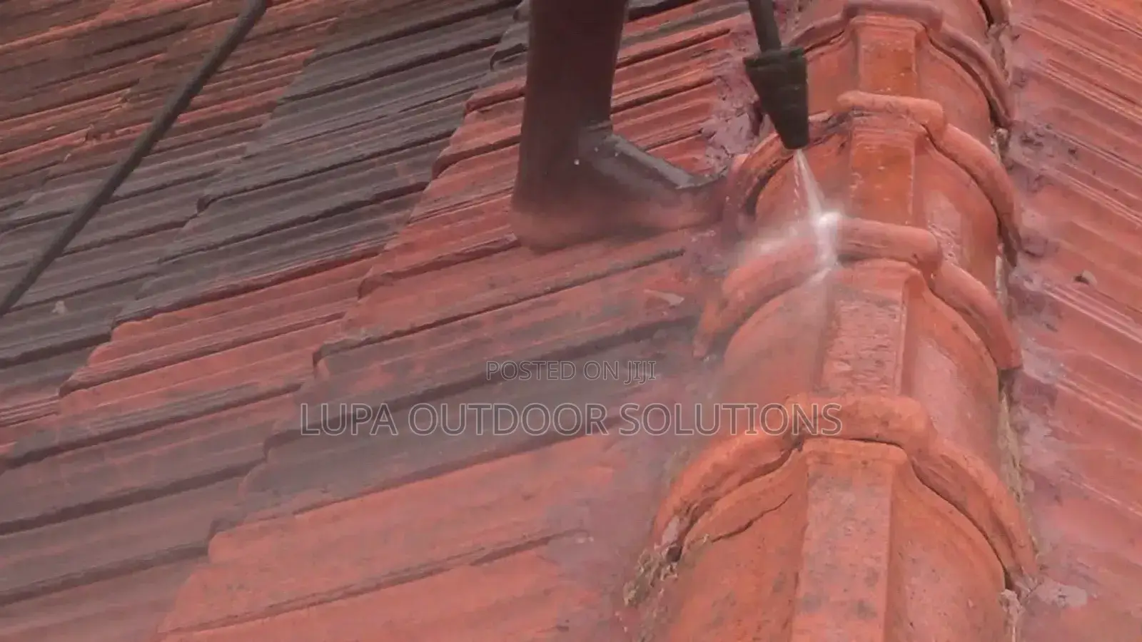 Rooftile Cleaning or Okwoza Amategula