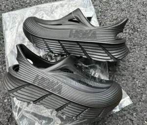Triple Black Hoka Running Rubber Slides Sandals