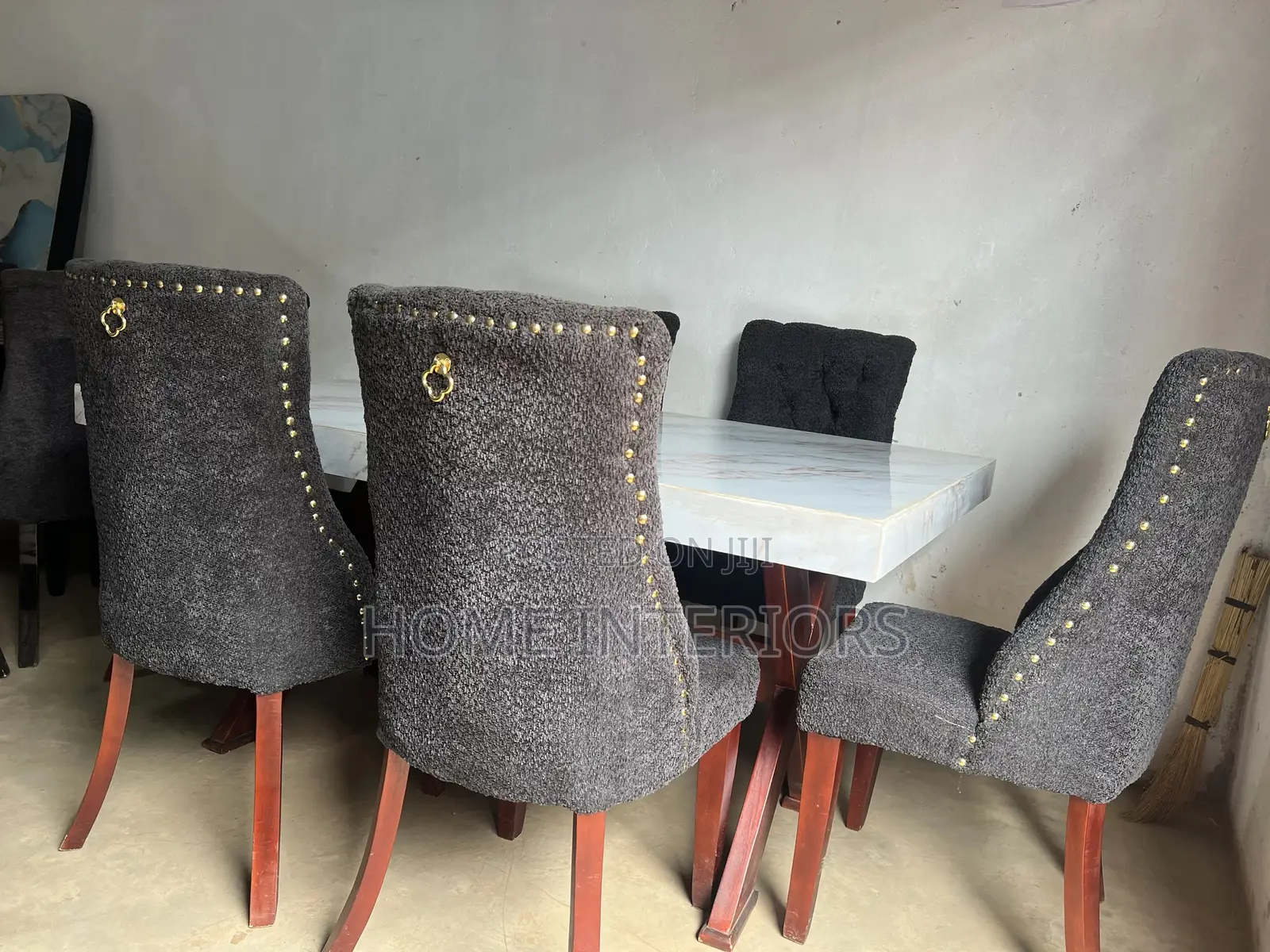 Quality Designed Six Seats Dinning Table
