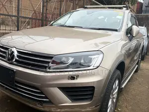 Volkswagen Touareg 2017 Beige