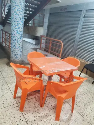 Outdoor Restaurant and Bar Plastic Chairs and Table