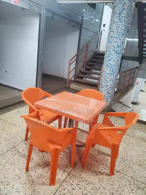 Restaurant Plastic Chairs and Table High Quality Plastic