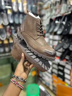 Timberland Coffee Brown Boots With Laces