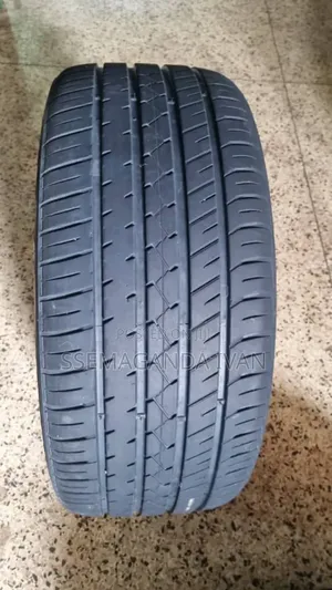 265/40r21 Lionhart Used Made in Thailand Used