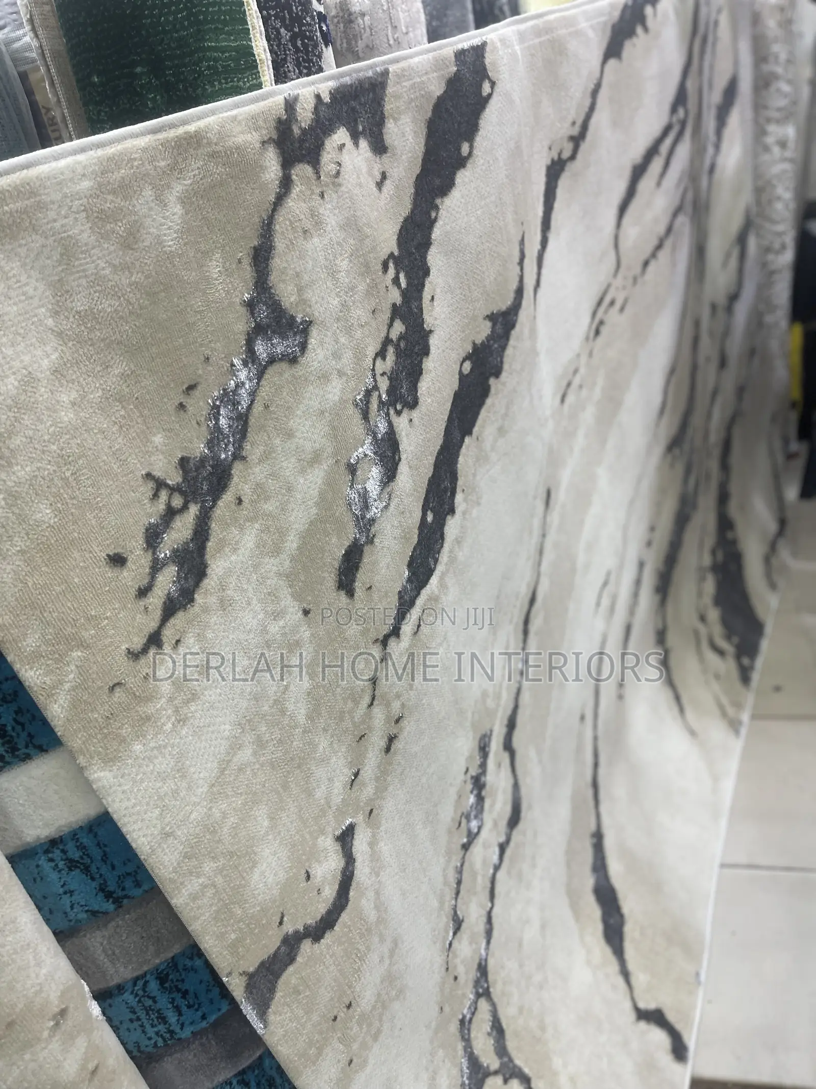 Modern Gold Carpet 112