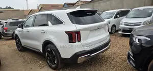 Kia Sorento 2024 White