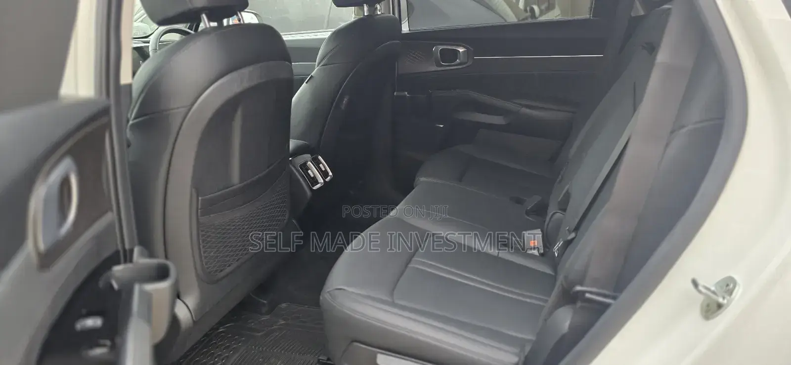 Kia Sorento 2024 White
