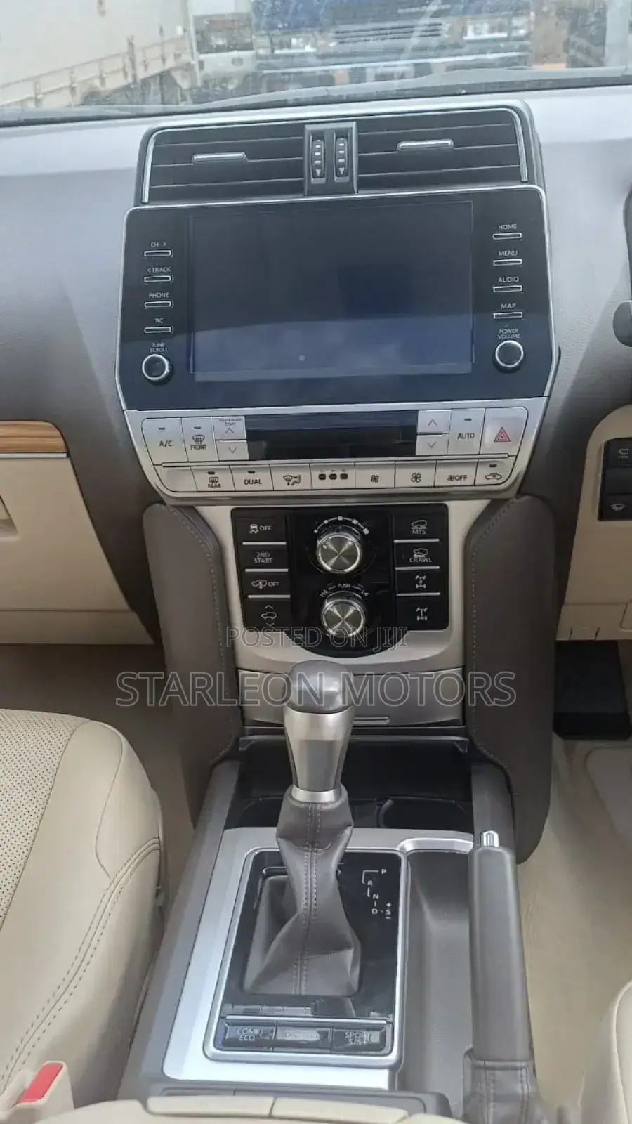 Toyota Land Cruiser Prado 2017 White