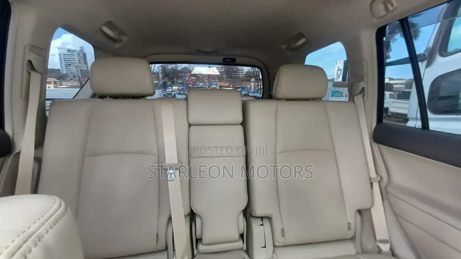 Toyota Land Cruiser Prado 2017 White