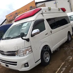 Toyota HiAce 2012