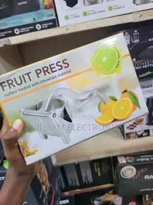 Stainlesssteel Lemonorange Manual Fruit Press Juiceextractor