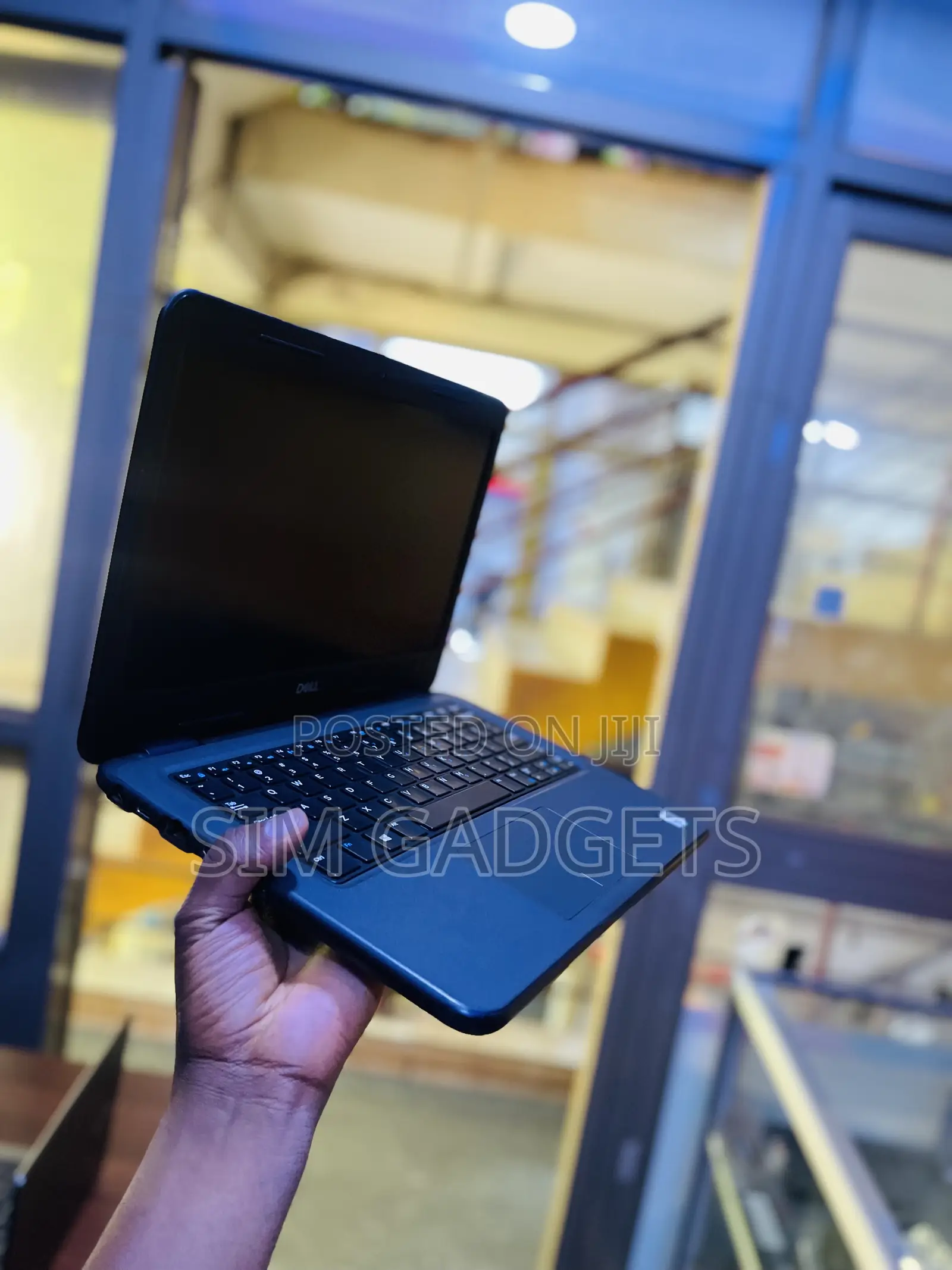 Laptop Dell Latitude 3310 8GB Intel Core I3 SSD 256GB