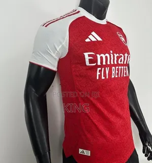 Arsenal Home Kit. 2025-2026