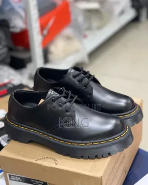 Dr Martens 1461 Shoes