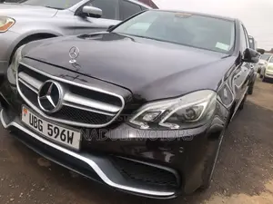Mercedes-Benz E300 2015 Brown
