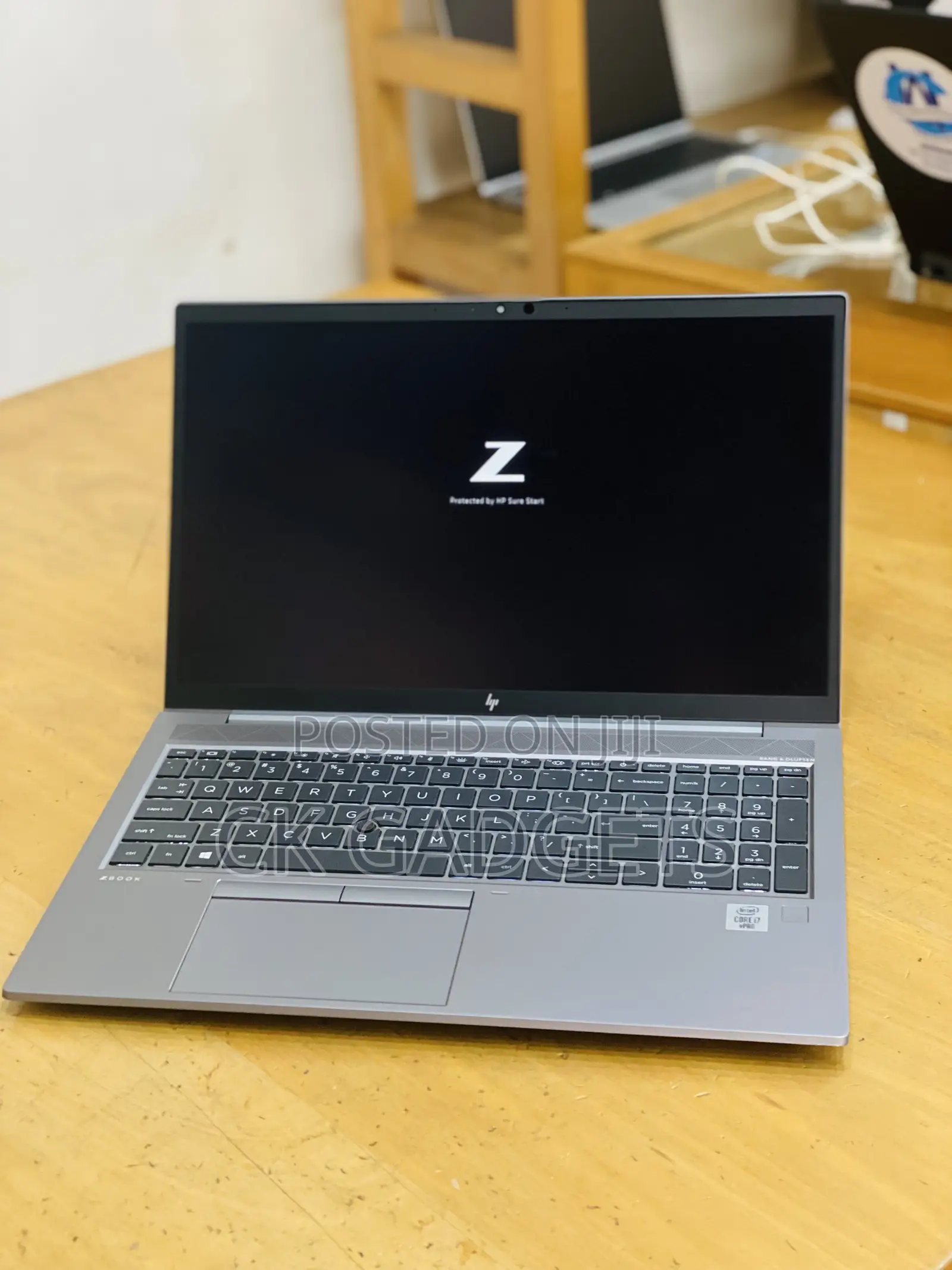 New Laptop HP ZBook Firefly 15 G7 16GB Intel Core I7 SSD 512GB