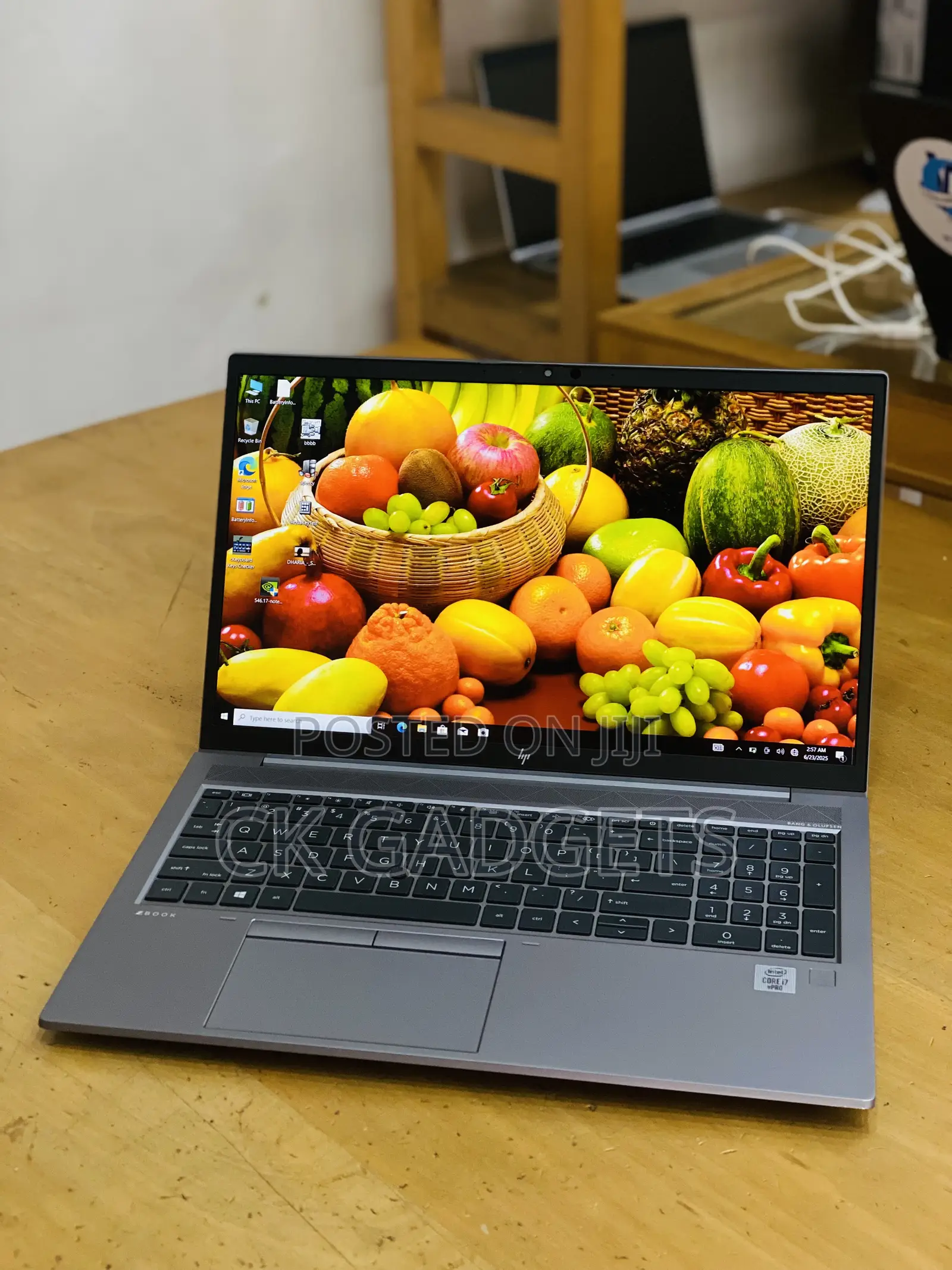 New Laptop HP ZBook Firefly 15 G7 16GB Intel Core I7 SSD 512GB