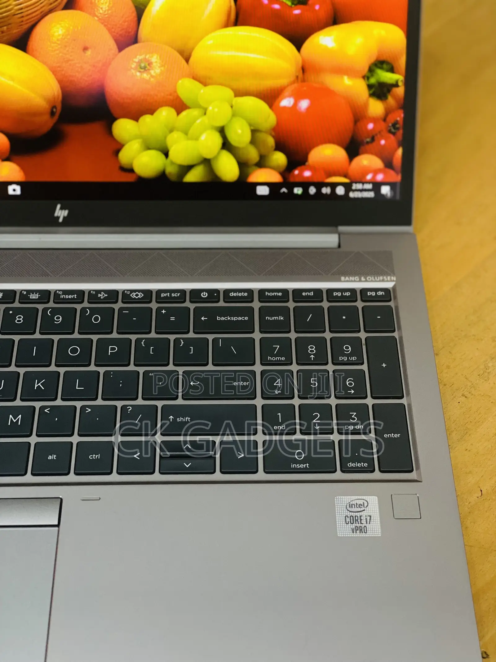 New Laptop HP ZBook Firefly 15 G7 16GB Intel Core I7 SSD 512GB