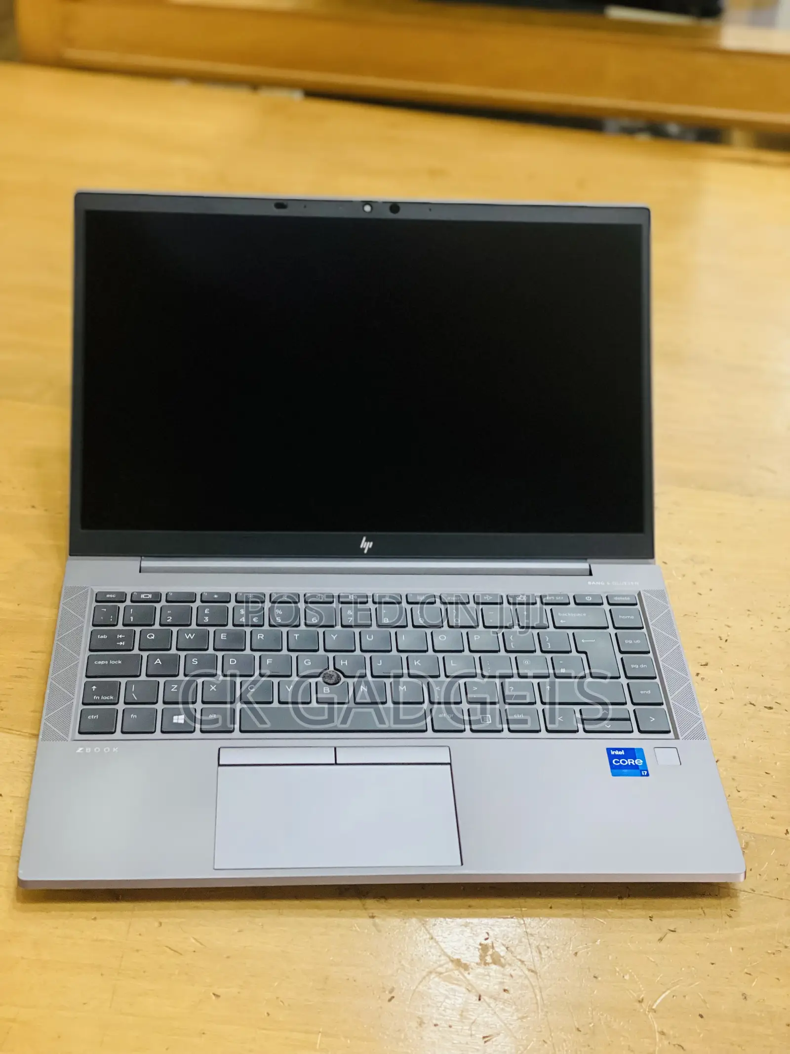 New Laptop HP ZBook Firefly G8 16GB Intel Core I7 SSD 512GB