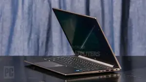 New Laptop HP ZBook Firefly G8 16GB Intel Core I7 SSD 512GB