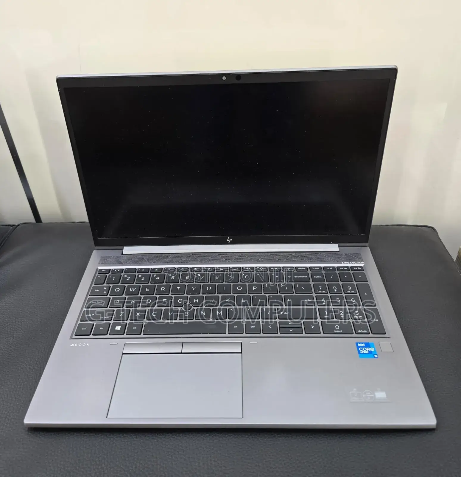 New Laptop HP ZBook Firefly G8 16GB Intel Core I7 SSD 512GB