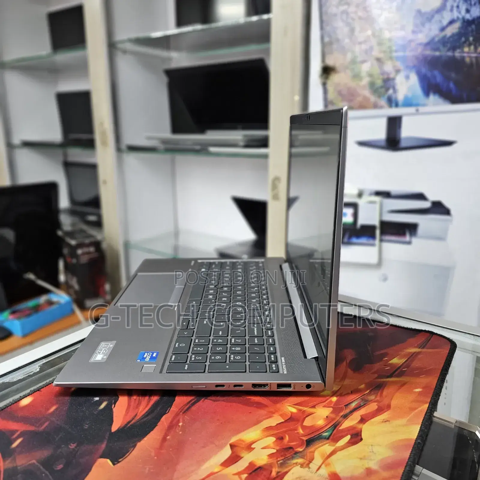 New Laptop HP ZBook Firefly G8 16GB Intel Core I7 SSD 512GB