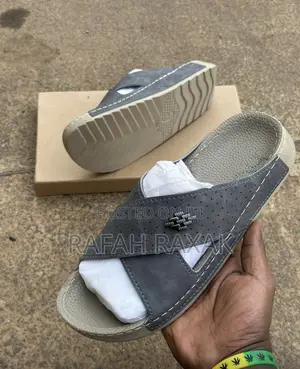 Men’S Classic Grey Polox Cross Sandals