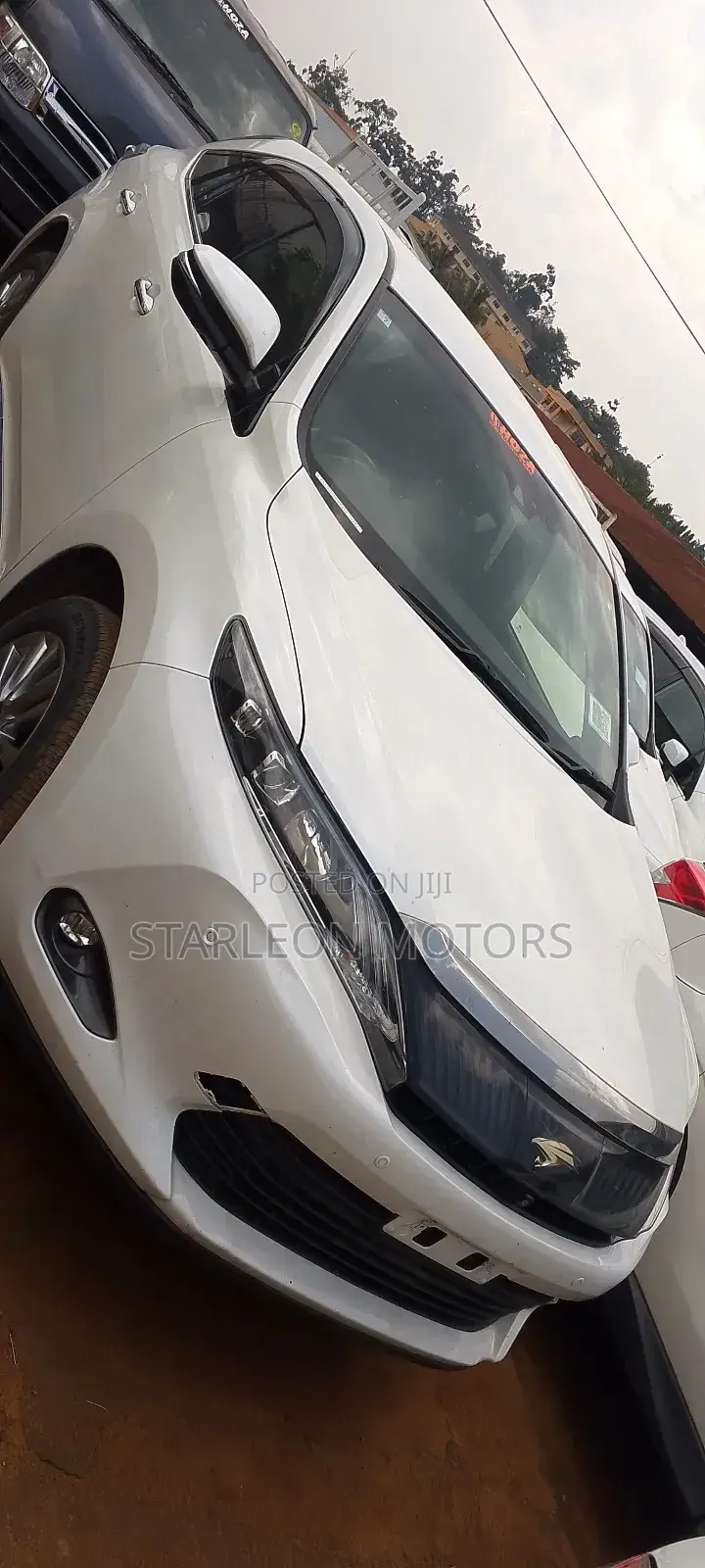Toyota Harrier 2.0 2016 White