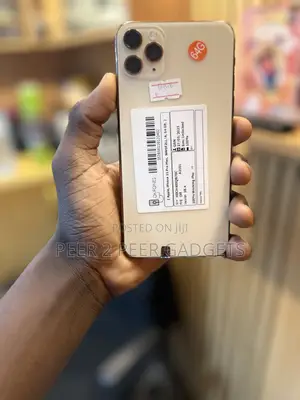 New Apple iPhone 11 Pro Max 64 GB Gold