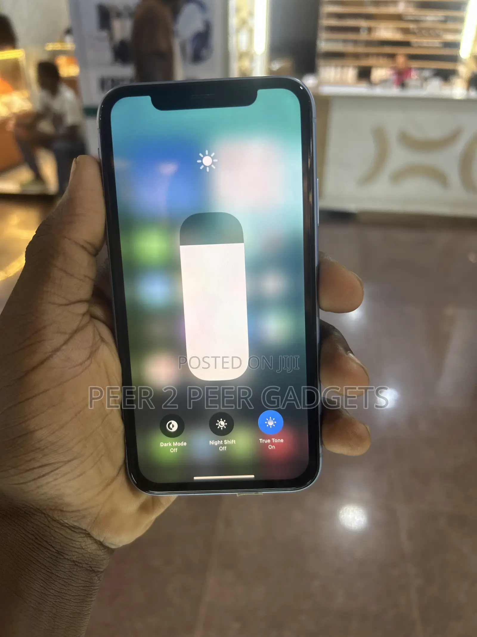 New Apple iPhone 11 Pro Max 64 GB Gold