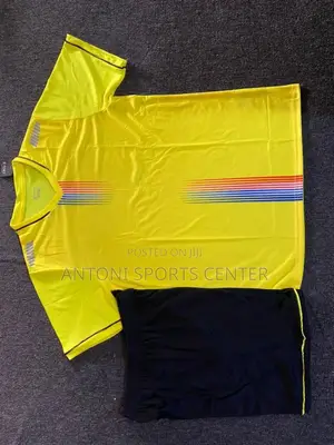 Plain Yellow Jersey