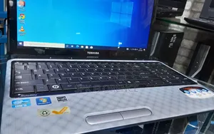 Laptop Toshiba Satellite L755 4GB Intel Core I7 HDD+SSD 250GB