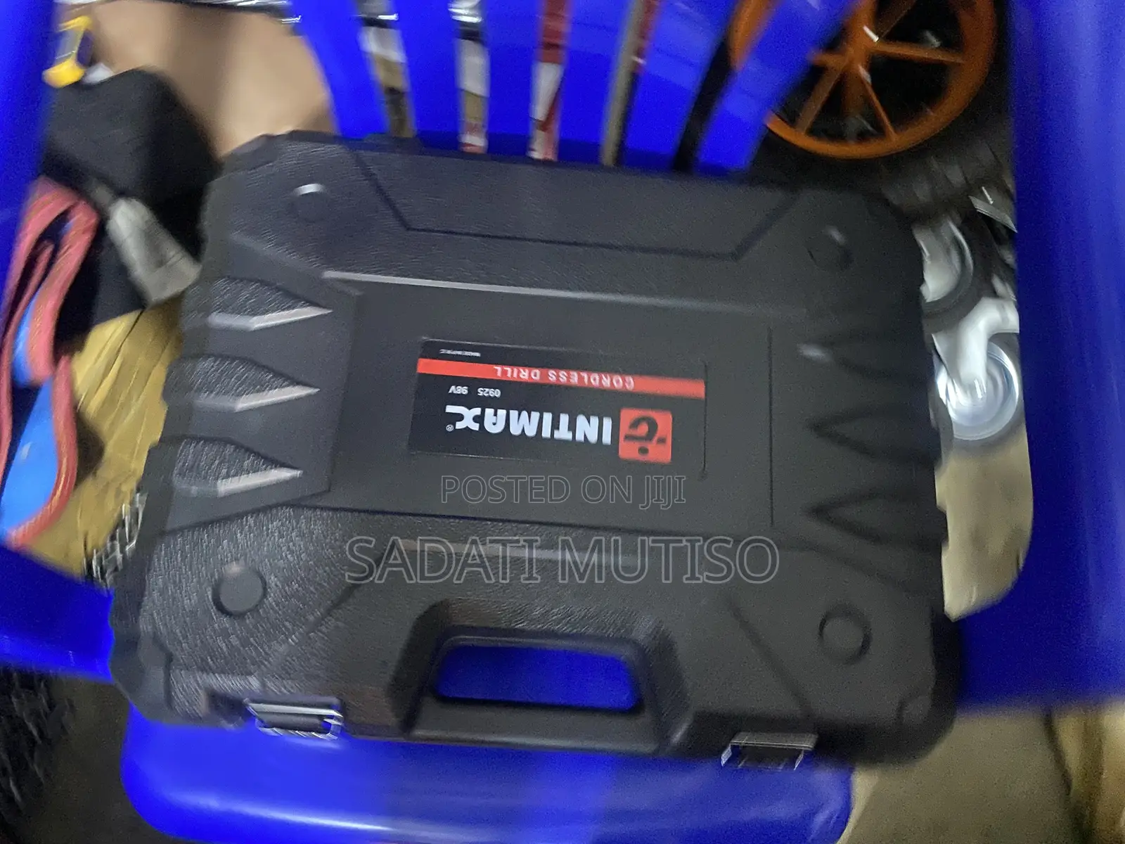 Complete Cordless Drilling Machine Set