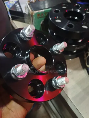 Universal Car Spacers