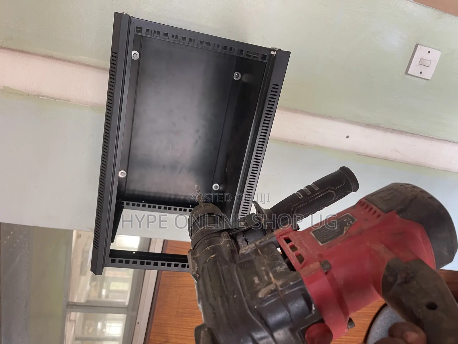 Standard Drillings and Mounting