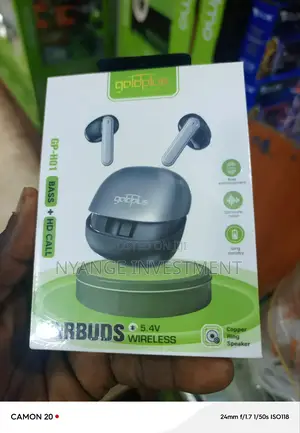 Wireless Headphones. Gold Plus Ear Buds