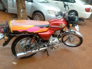 Simba UG Boss+ 100cc 2022 Red