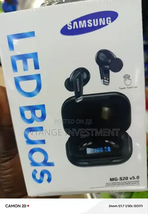 Samsung Ear Buds. Wireless Headphones by Samsung
